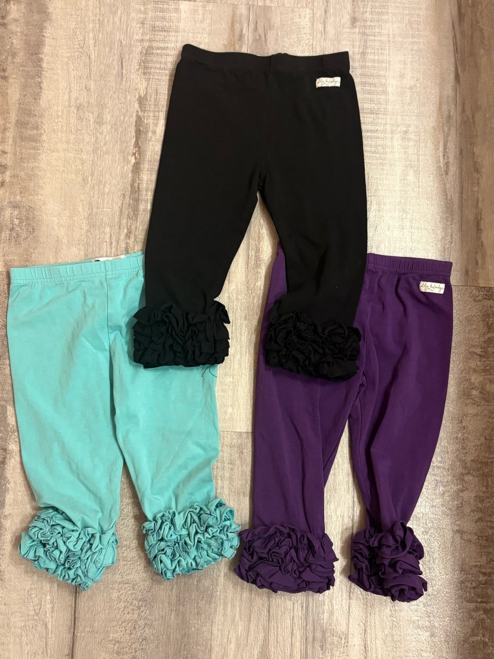Lily & Londyn’s Ruffle Capris Bundle Size 8